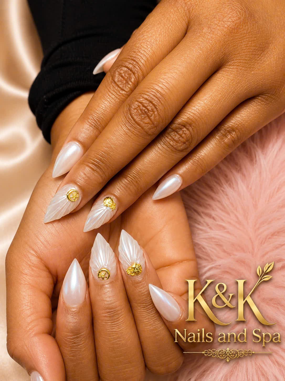 Detailed nail art set