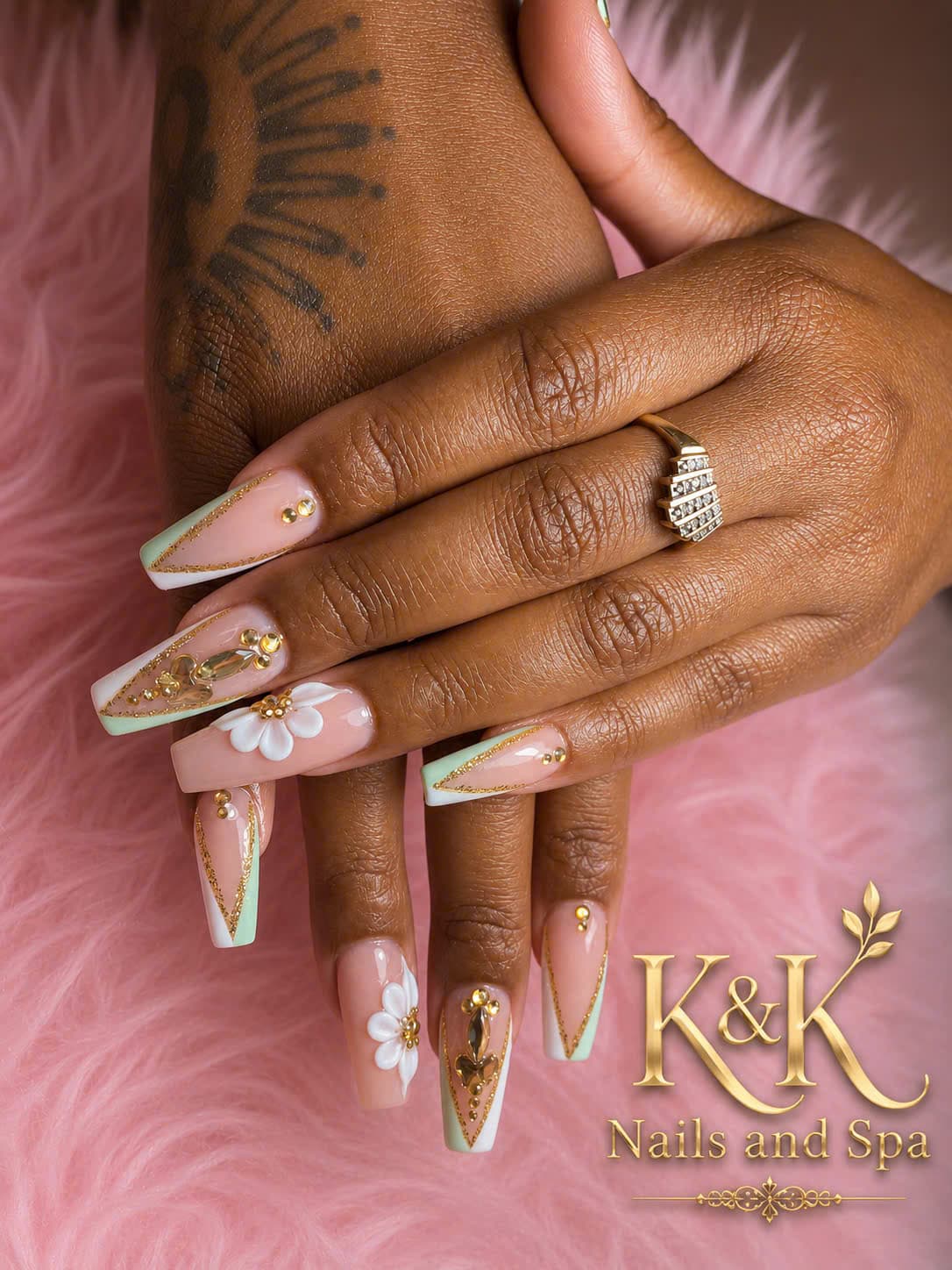 Custom manicure design